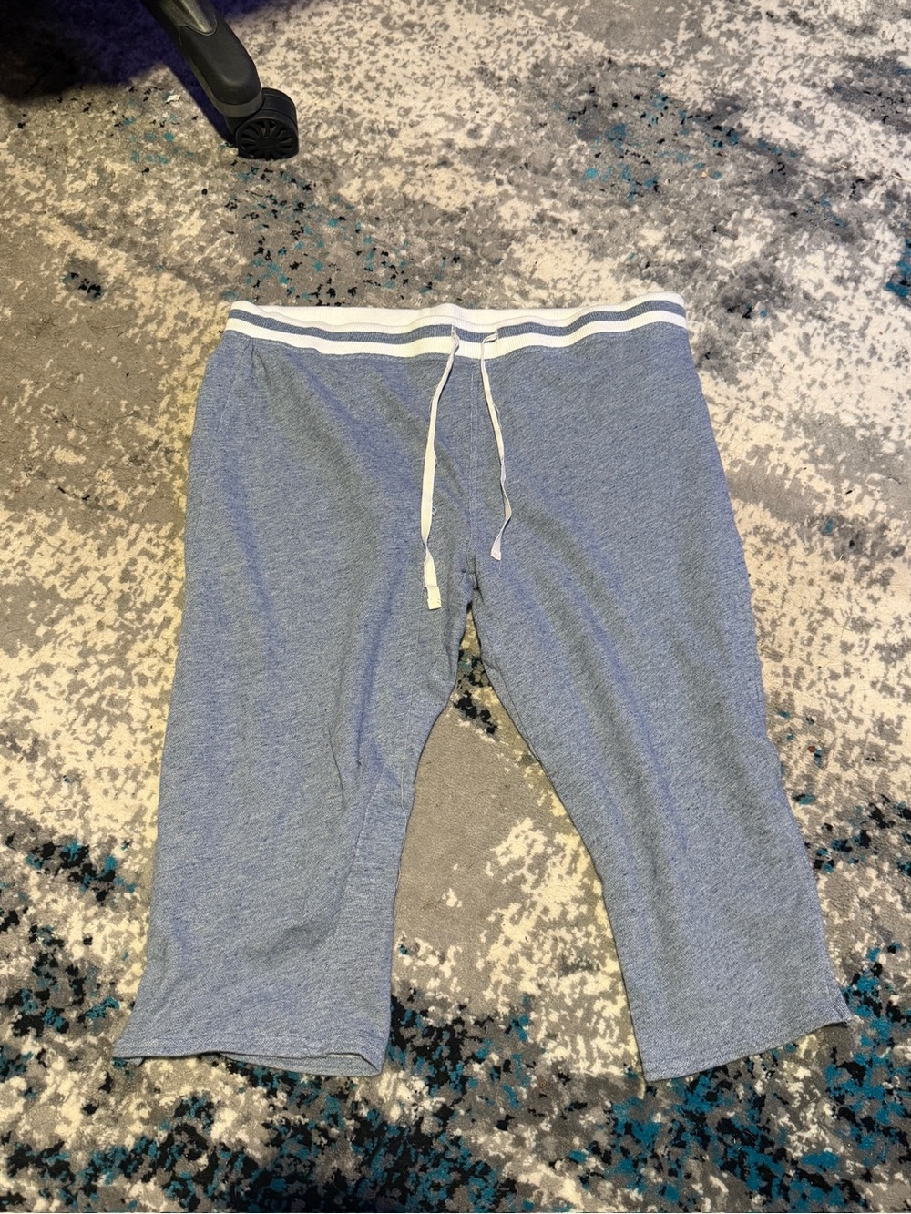 Women’s Heather Gray Lounge Capris with Drawstring Waist